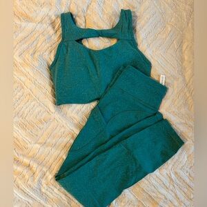 Lululemon workout set size 6